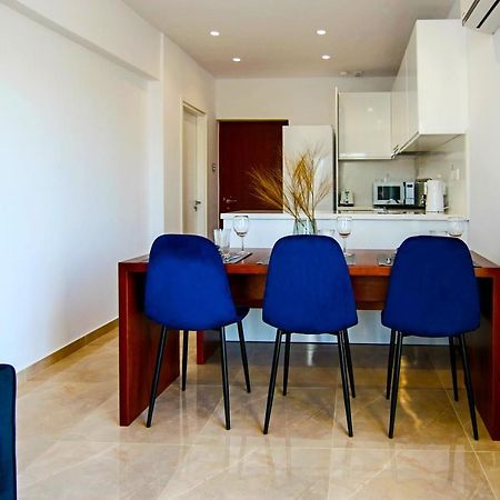 Phaedrus Living Seaside Residence Lighthouse 70 Paphos Extérieur photo