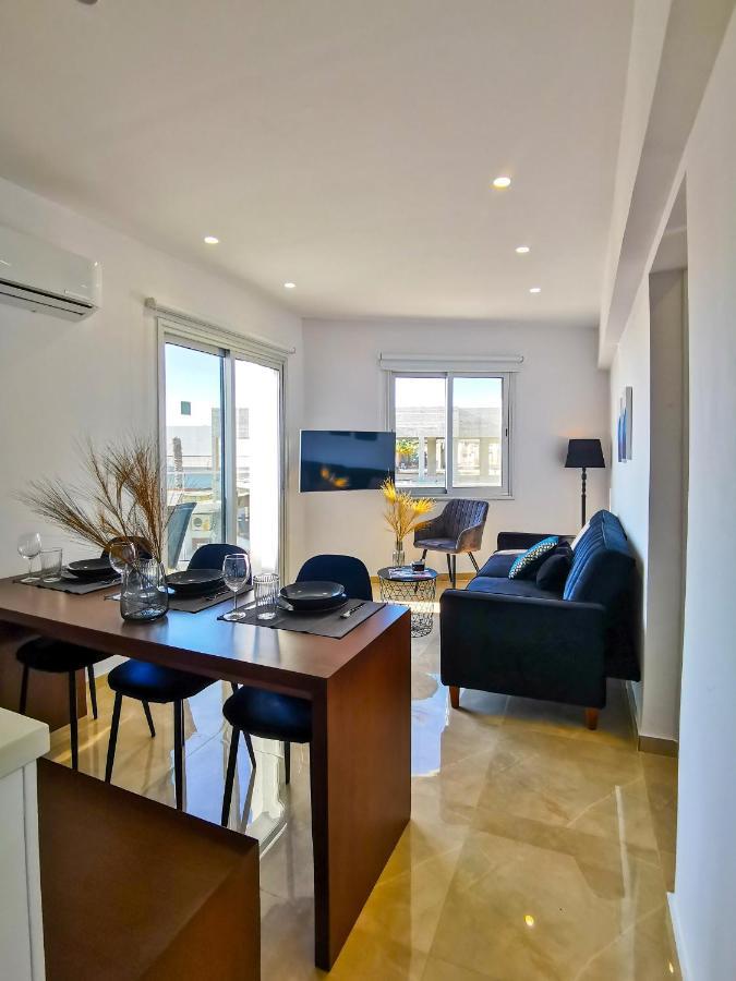 Phaedrus Living Seaside Residence Lighthouse 70 Paphos Extérieur photo