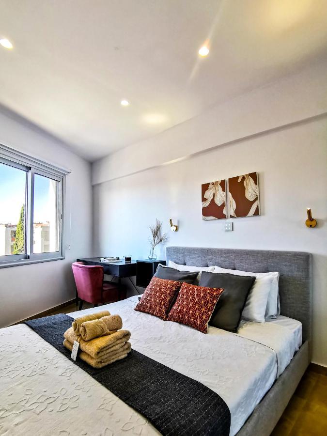 Phaedrus Living Seaside Residence Lighthouse 70 Paphos Extérieur photo